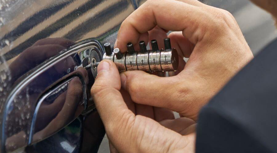 Professional residential roofers in Summerfield, KS